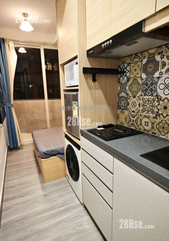 Rita House Rental 3 Bedrooms , 3 Bathrooms 120 ft² ( 11.1 m² )