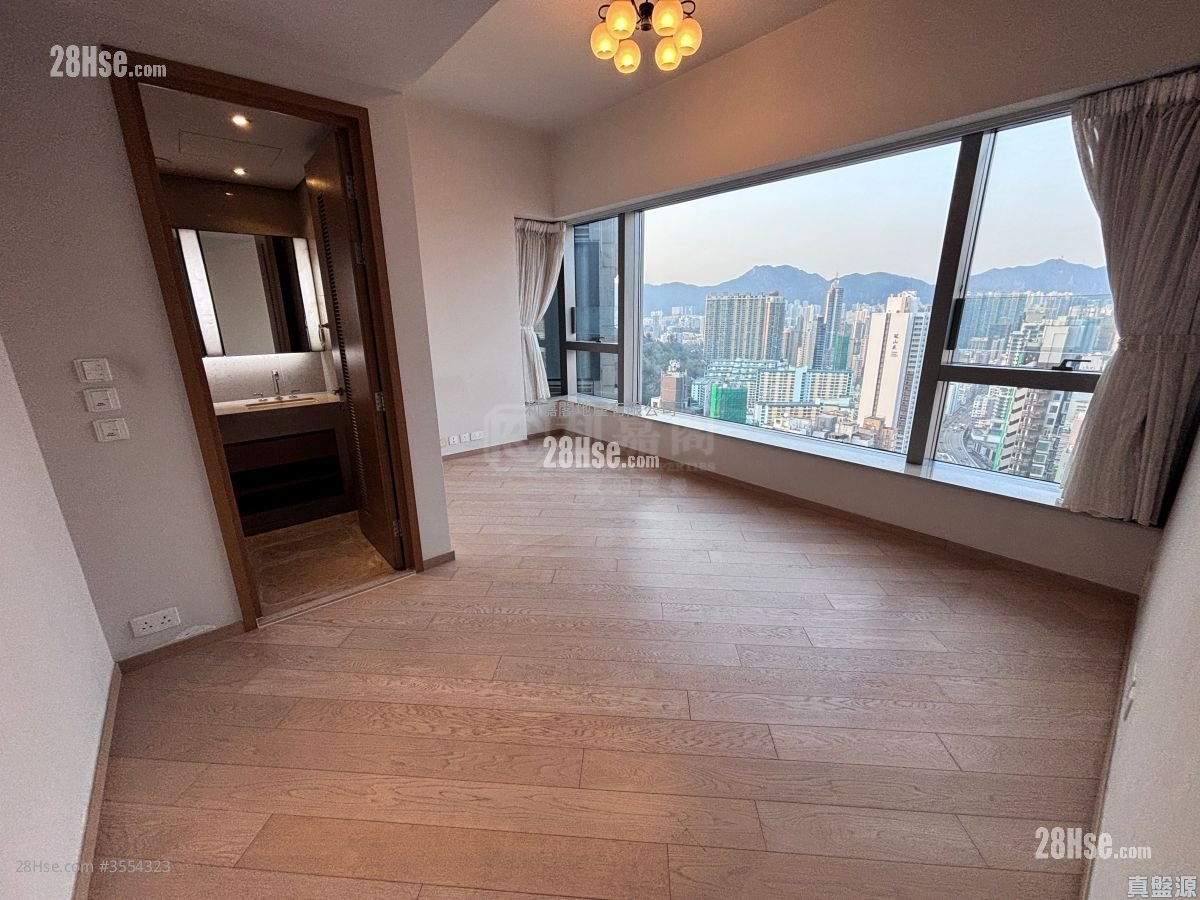 Chatham Gate Sell 4 Bedrooms 1,461 ft² ( 135.7 m² )