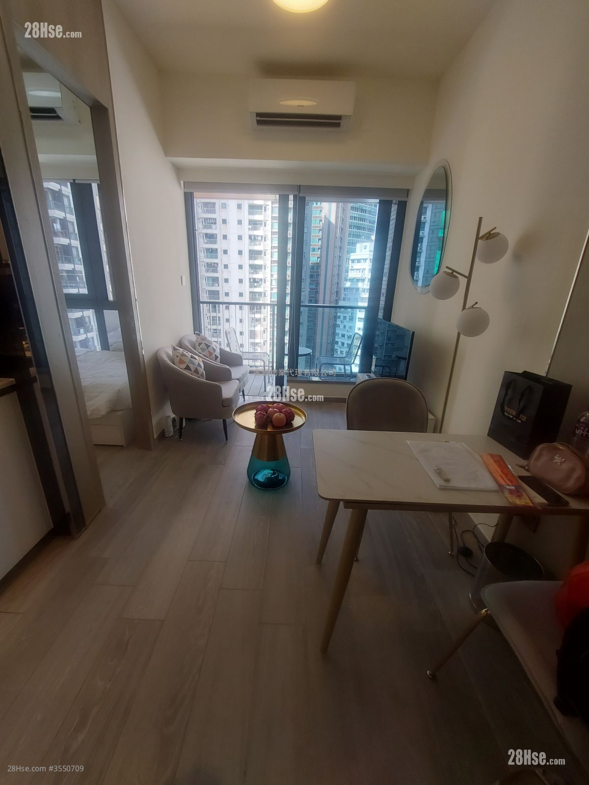 The Queens Rental 1 Bedroom , 1 Bathroom 265 ft² ( 24.6 m² )