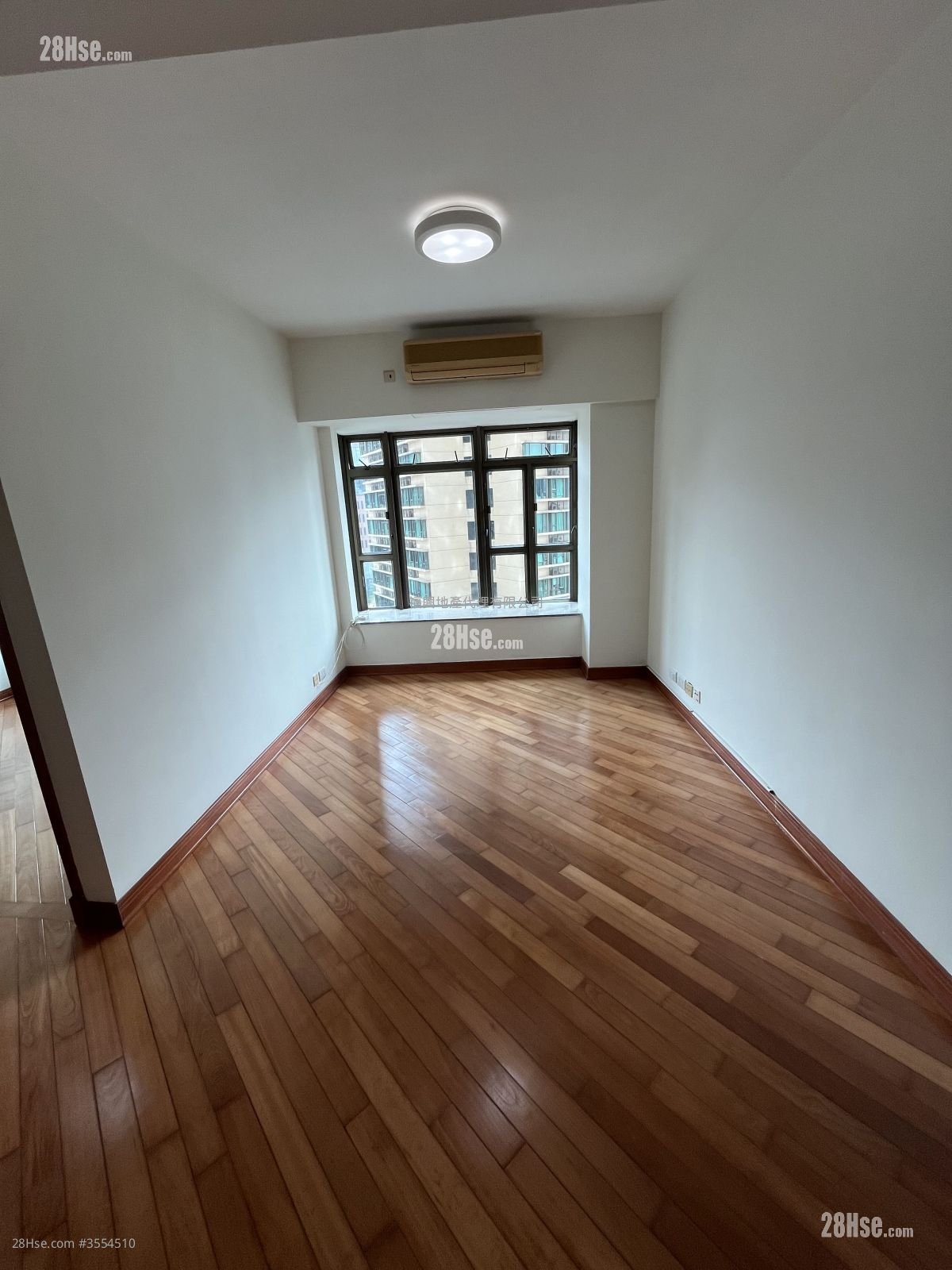 Royal Peninsula Sell 1 Bedroom , 1 Bathroom 462 ft² ( 42.9 m² )