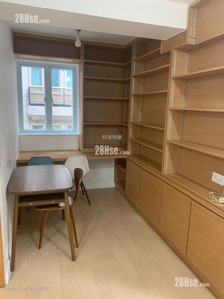 Galway Court Rental 1 Bedroom , 1 Bathroom 311 ft² ( 28.9 m² )
