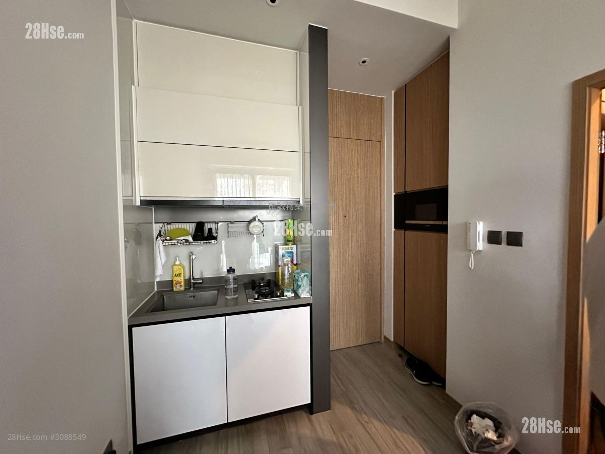 The Vantage Sell 1 Bedroom , 1 Bathroom 272 ft² ( 25.3 m² )