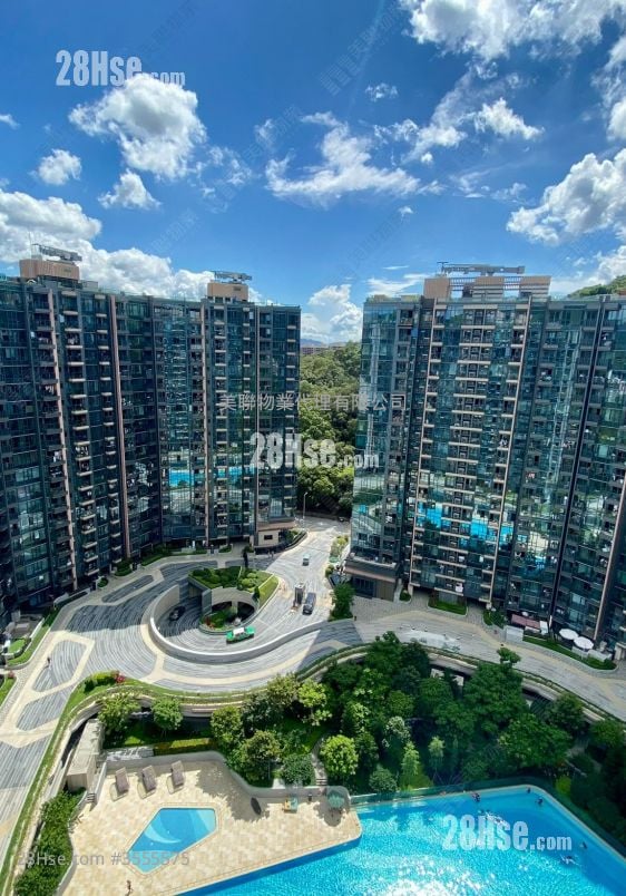 The Regent Rental 2 Bedrooms , 1 Bathroom 524 ft² ( 48.7 m² )