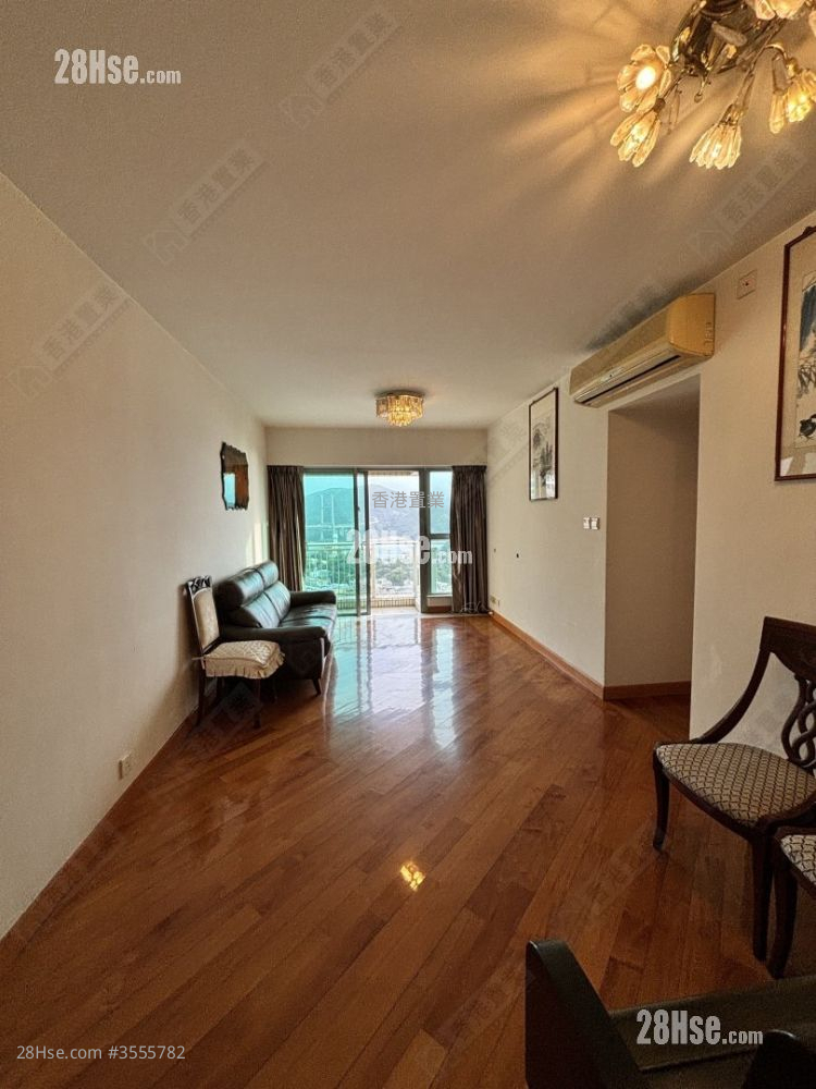 Park Island Sell 4 Bedrooms , 2 Bathrooms 762 ft² ( 70.8 m² )