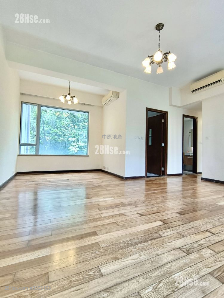 South Crest Sell 3 Bedrooms , 2 Bathrooms 928 ft² ( 86.2 m² )