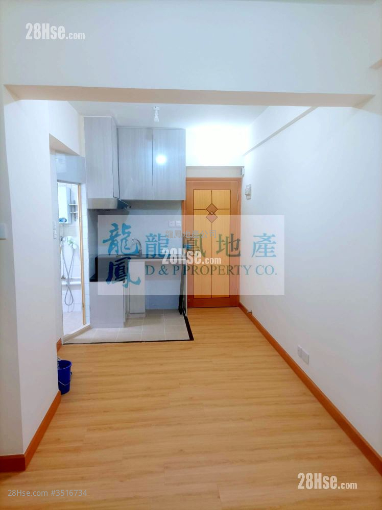 Cheong Fai Mansion Sell Studio , 1 Bathroom 210 ft² ( 19.5 m² )