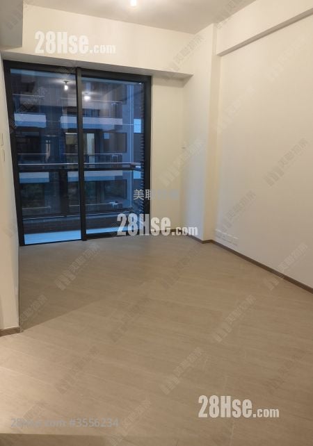 High Park Sell 2 Bedrooms 410 ft² ( 38.1 m² )