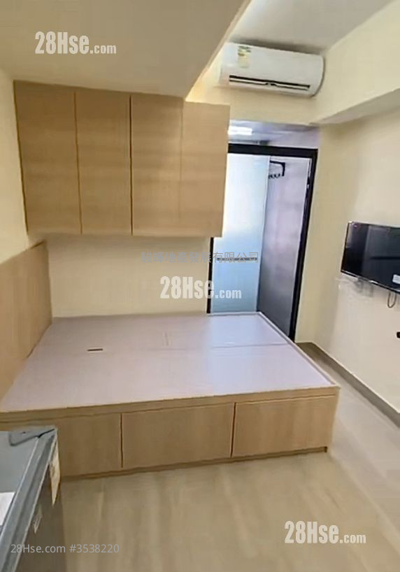 Garden Mansion Rental Studio , 1 Bathroom 180 ft² ( 16.7 m² )