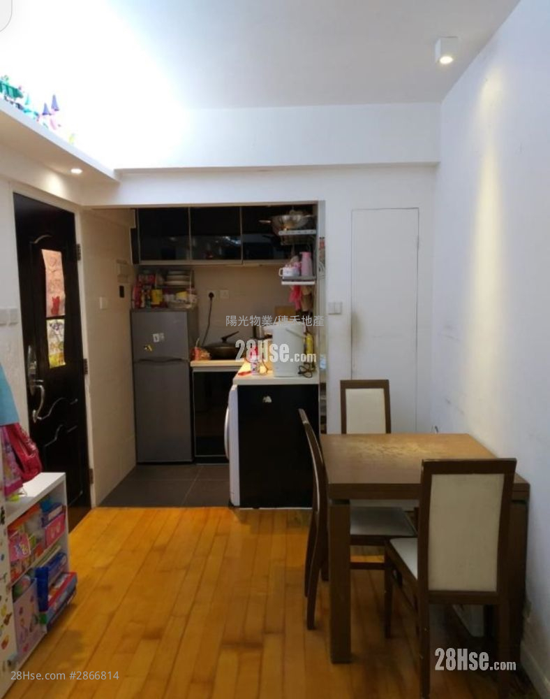 Scenery Garden Sell 2 Bedrooms , 1 Bathroom 407 ft² ( 37.8 m² )