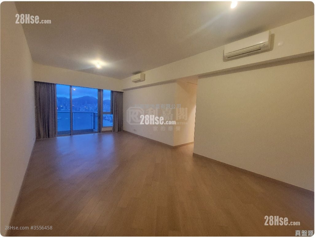 Cullinan West Rental 4 Bedrooms , 3 Bathrooms 1,358 ft² ( 126.2 m² )
