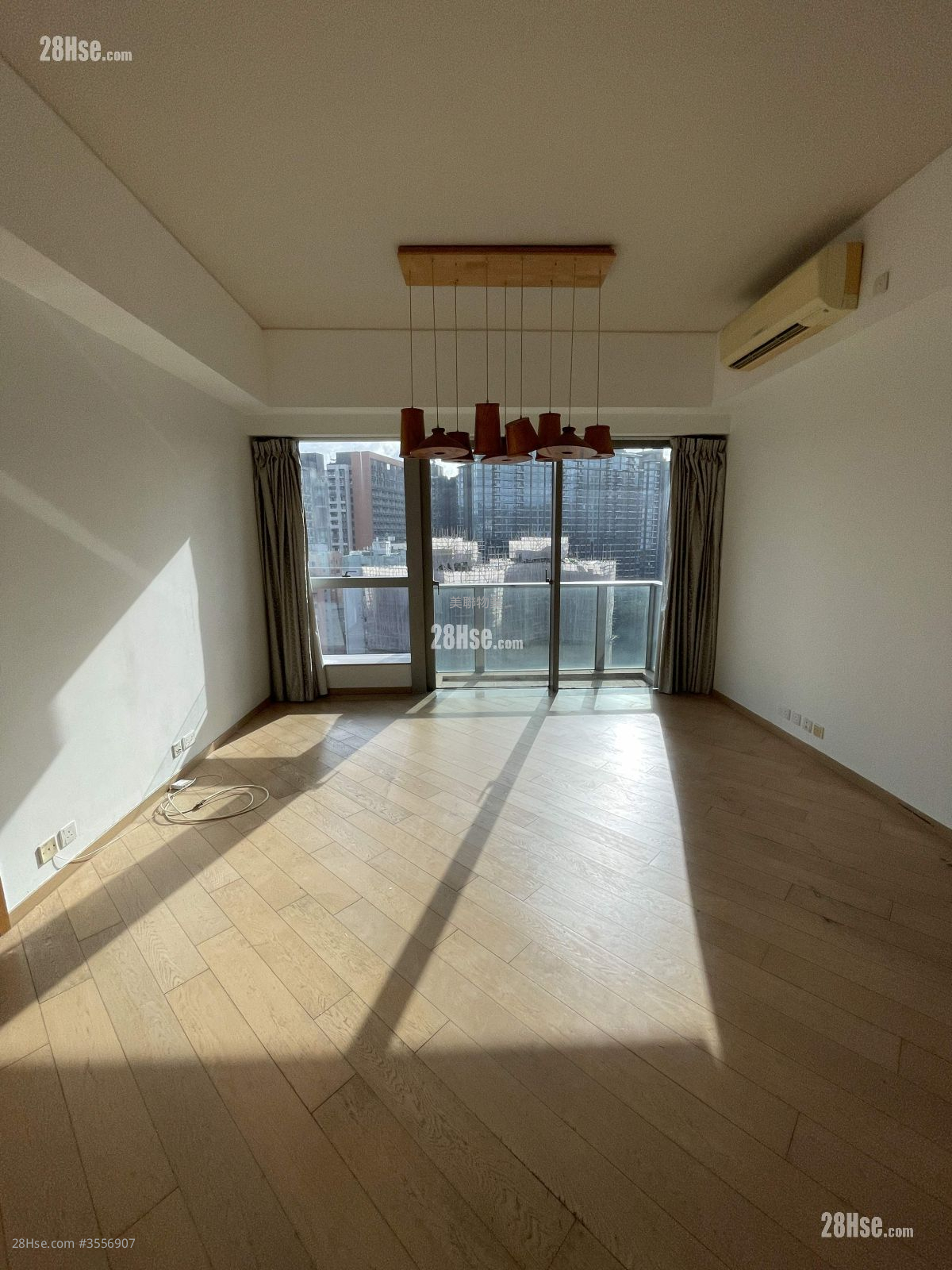 Chatham Gate Sell 4 Bedrooms 1,262 ft² ( 117.2 m² )