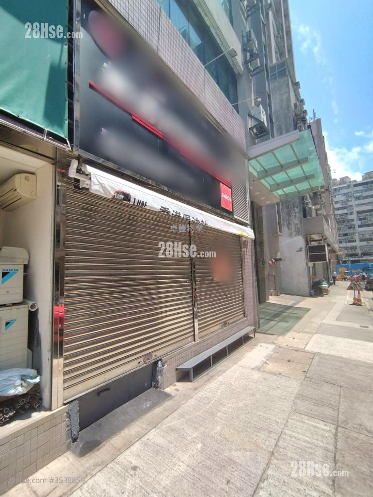 陆佰中心 租盘 开放式间隔 420 平方尺 ( 39.0 平方米 )