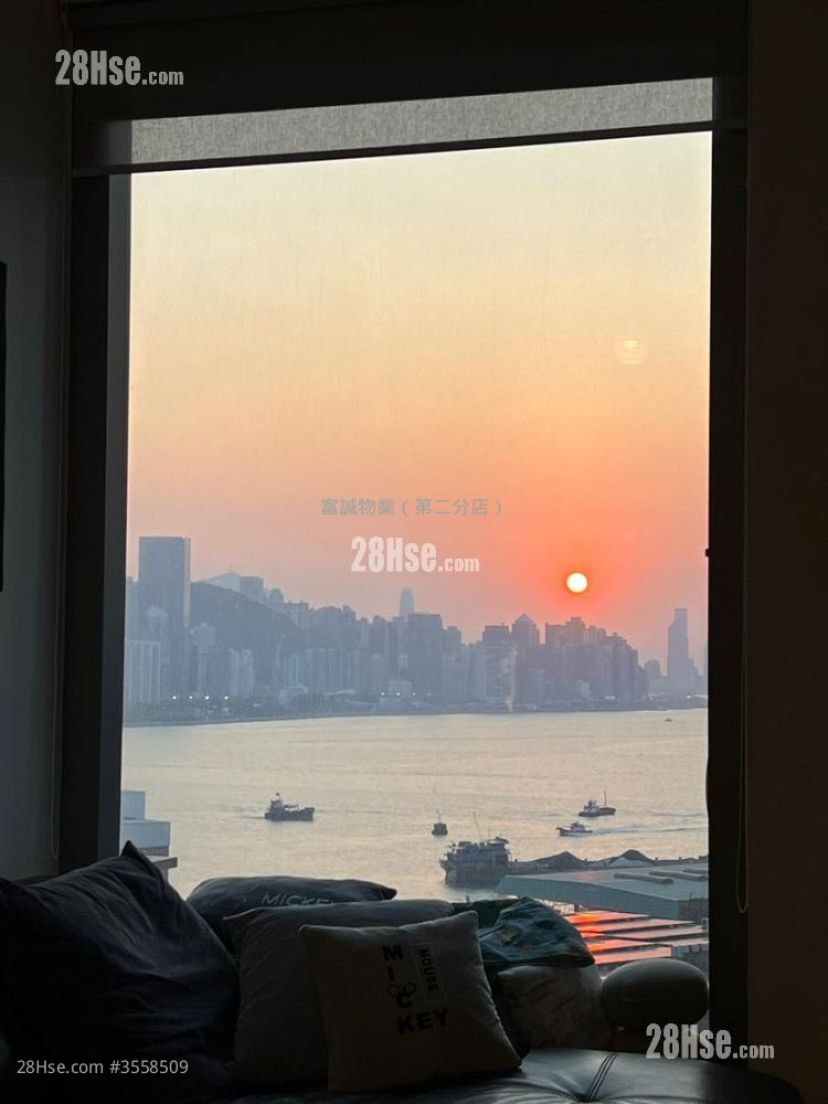 Ocean One Sell 561 ft² ( 52.1 m² )