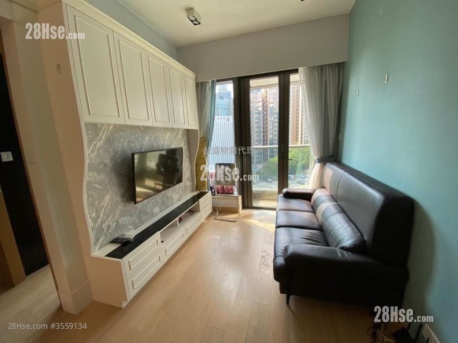 One Homantin Sell 2 Bedrooms , 1 Bathroom 500 ft² ( 46.5 m² )