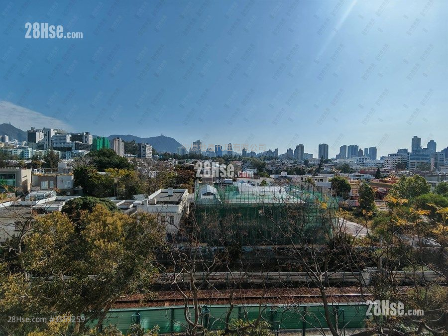 又一村花园 售盘 3 房 , 2 浴室 801 平方尺 ( 74.4 平方米 )