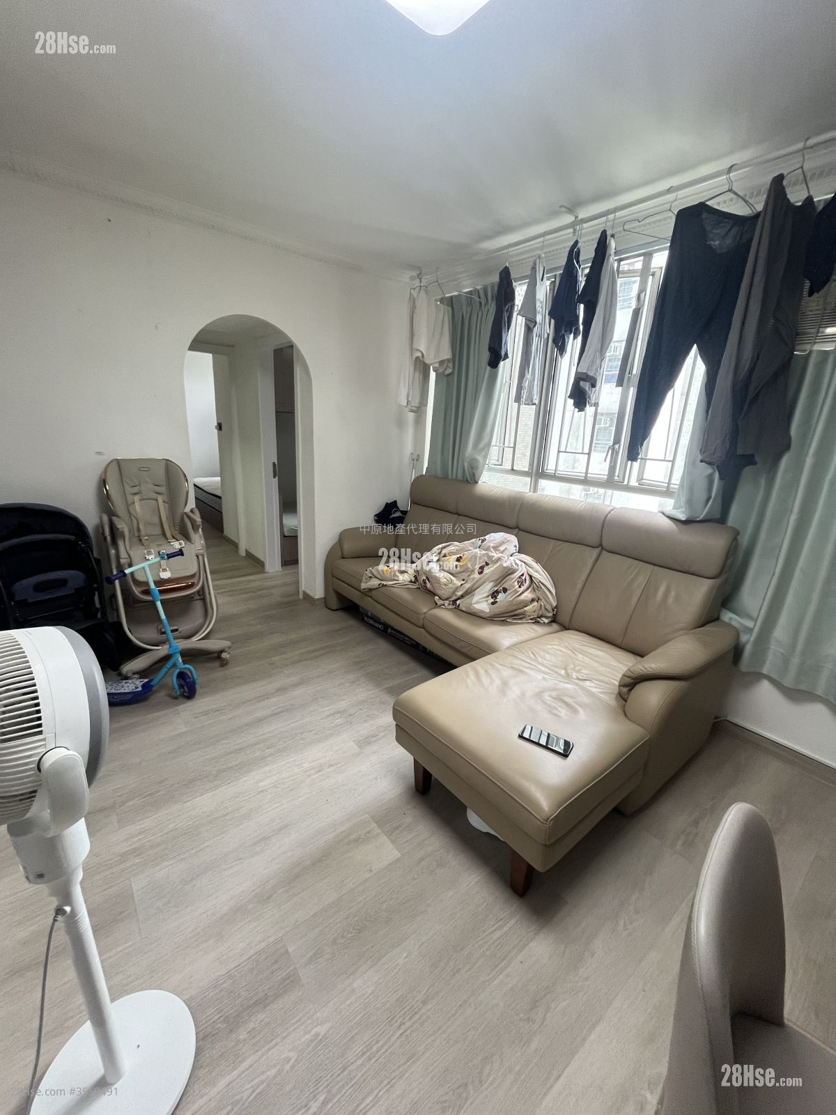 Holford Gardens Sell 2 Bedrooms , 1 Bathroom 462 ft² ( 42.9 m² )