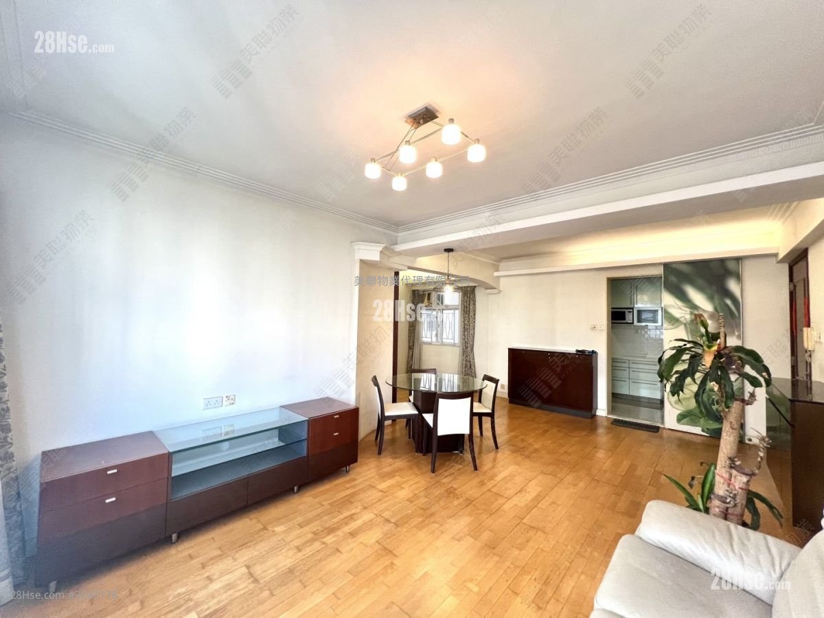 Yee On Court Sell 3 Bedrooms , 3 Bathrooms 976 ft² ( 90.7 m² )