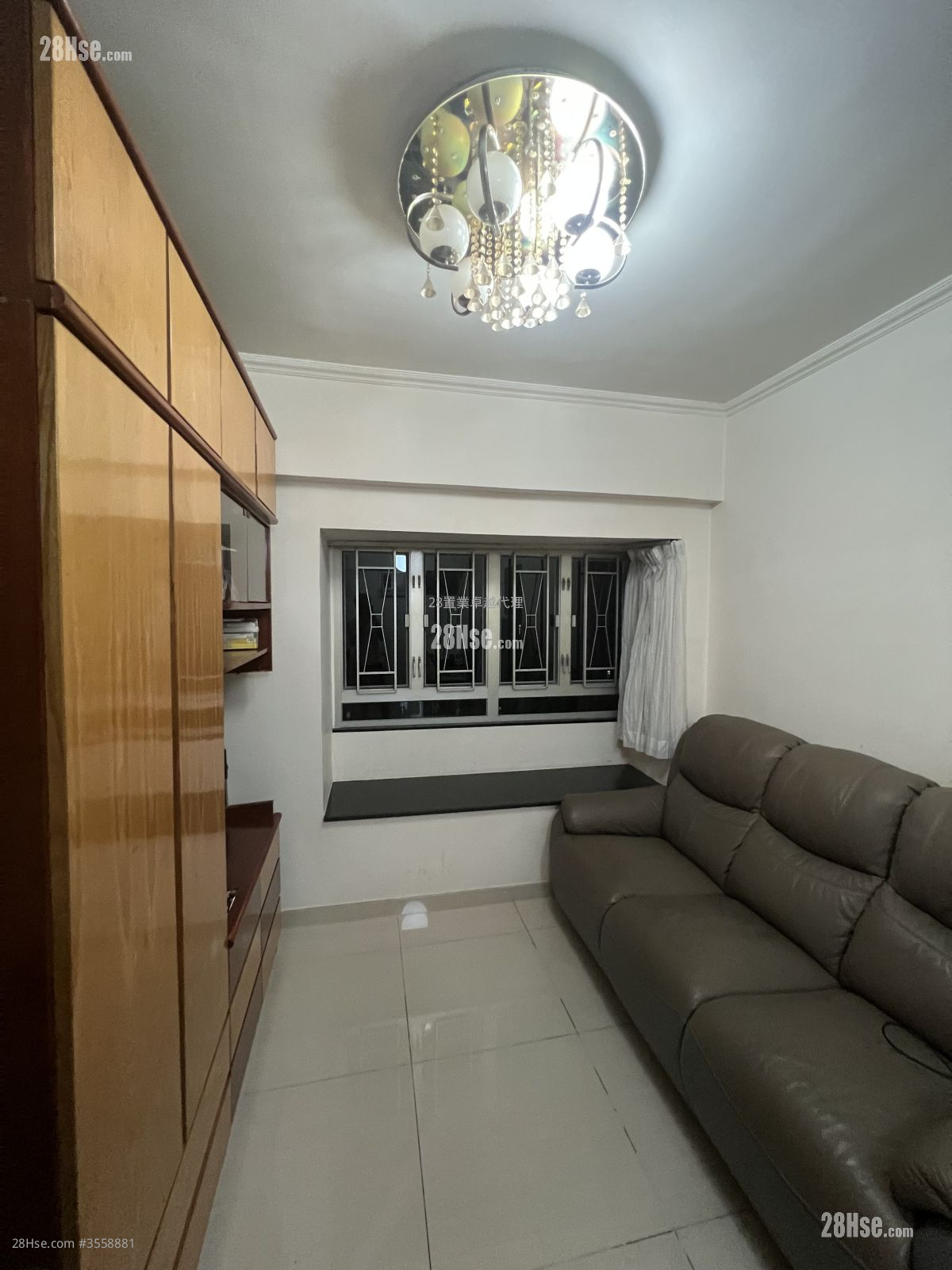 Hong Tak Gardens Rental 3 Bedrooms , 1 Bathroom 477 ft² ( 44.3 m² )