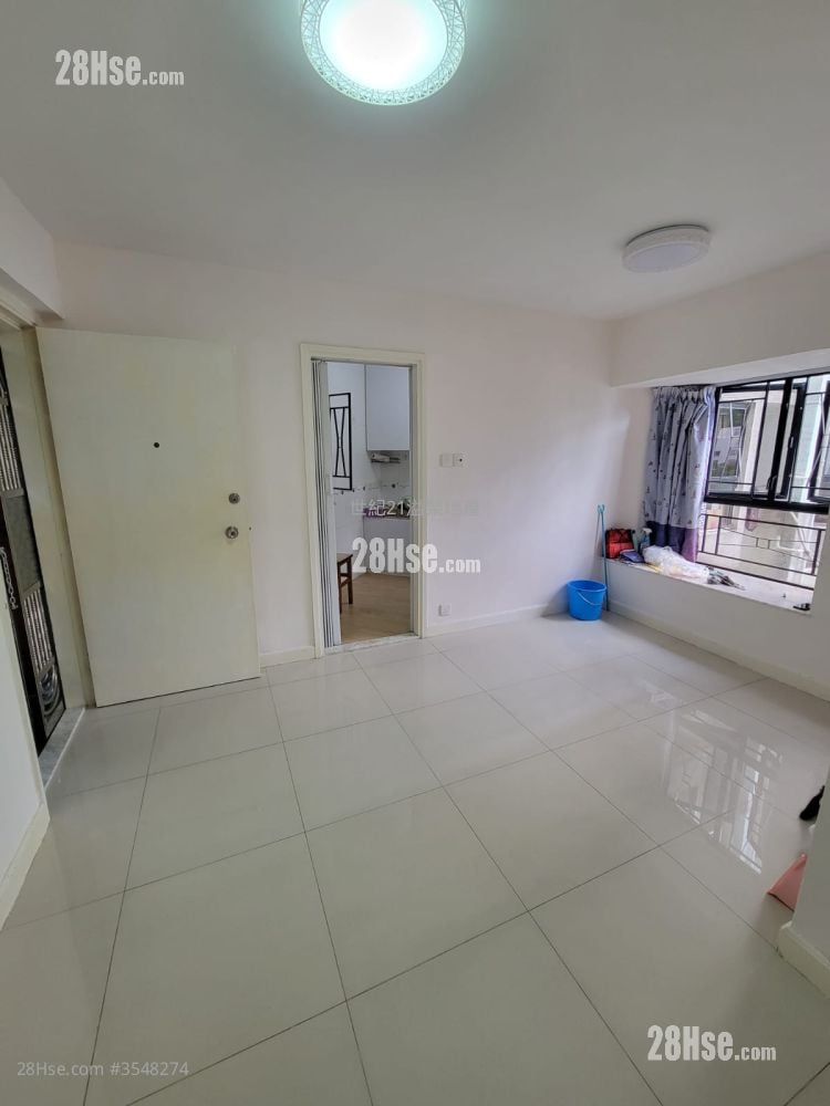 Shaukeiwan Plaza Rental 3 Bedrooms , 1 Bathroom 445 ft² ( 41.3 m² )
