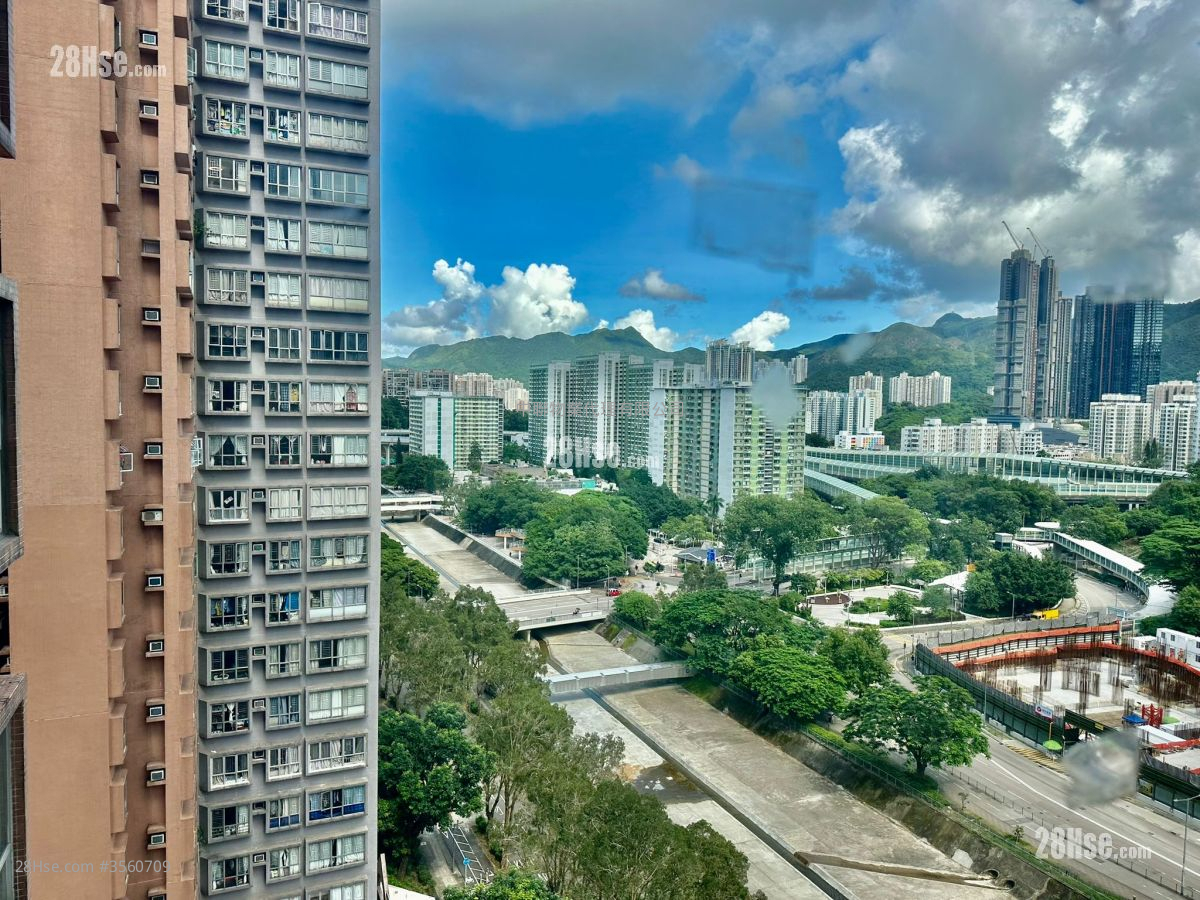 Park View Garden Sell 3 Bedrooms , 2 Bathrooms 671 ft² ( 62.3 m² )