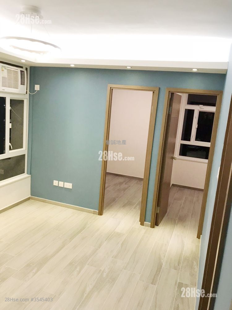 Hong Kong Garden Rental 2 Bedrooms , 1 Bathroom 358 ft² ( 33.3 m² )