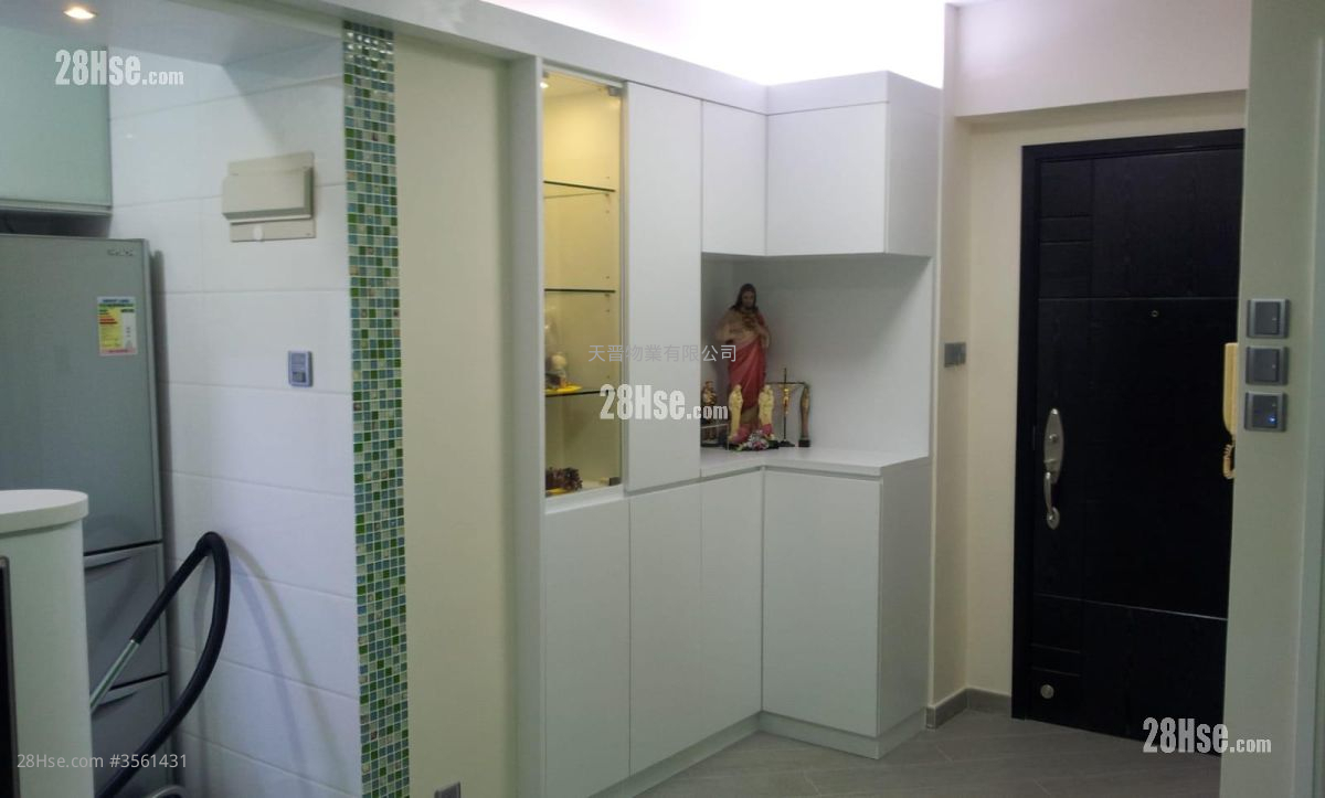 Cheron Court Sell 2 Bedrooms , 1 Bathroom 336 ft² ( 31.2 m² )