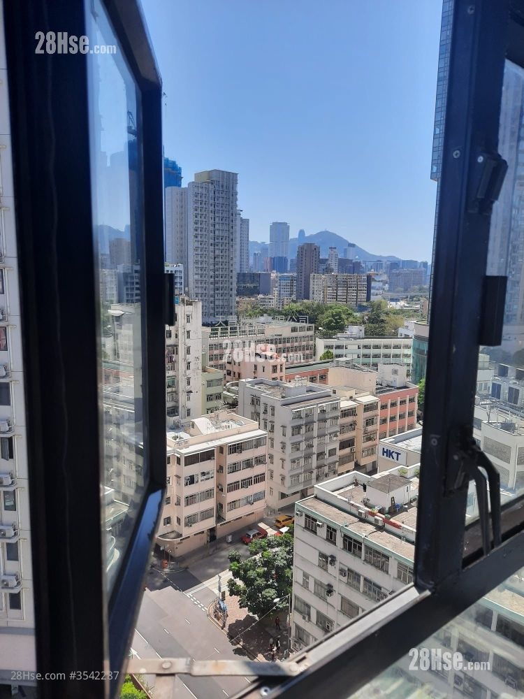 Bowie Mansion Sell 2 Bedrooms , 1 Bathroom 385 ft² ( 35.8 m² )
