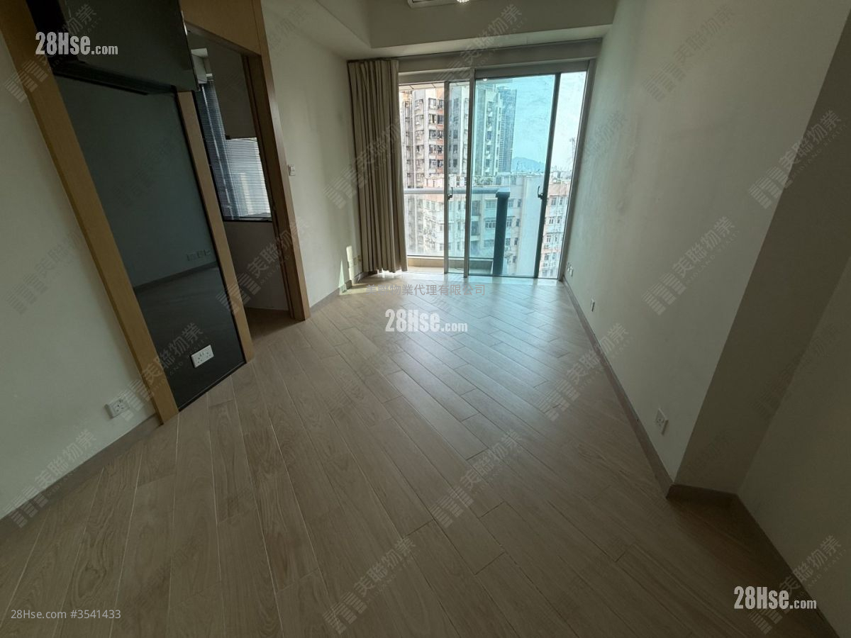 Lime Stardom Rental Studio , 1 Bathroom 296 ft² ( 27.5 m² )