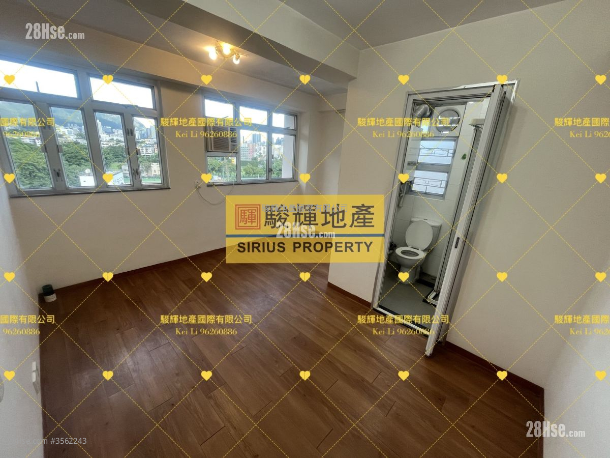 Man Woo Building Sell Studio , 1 Bathroom 182 ft² ( 16.9 m² )