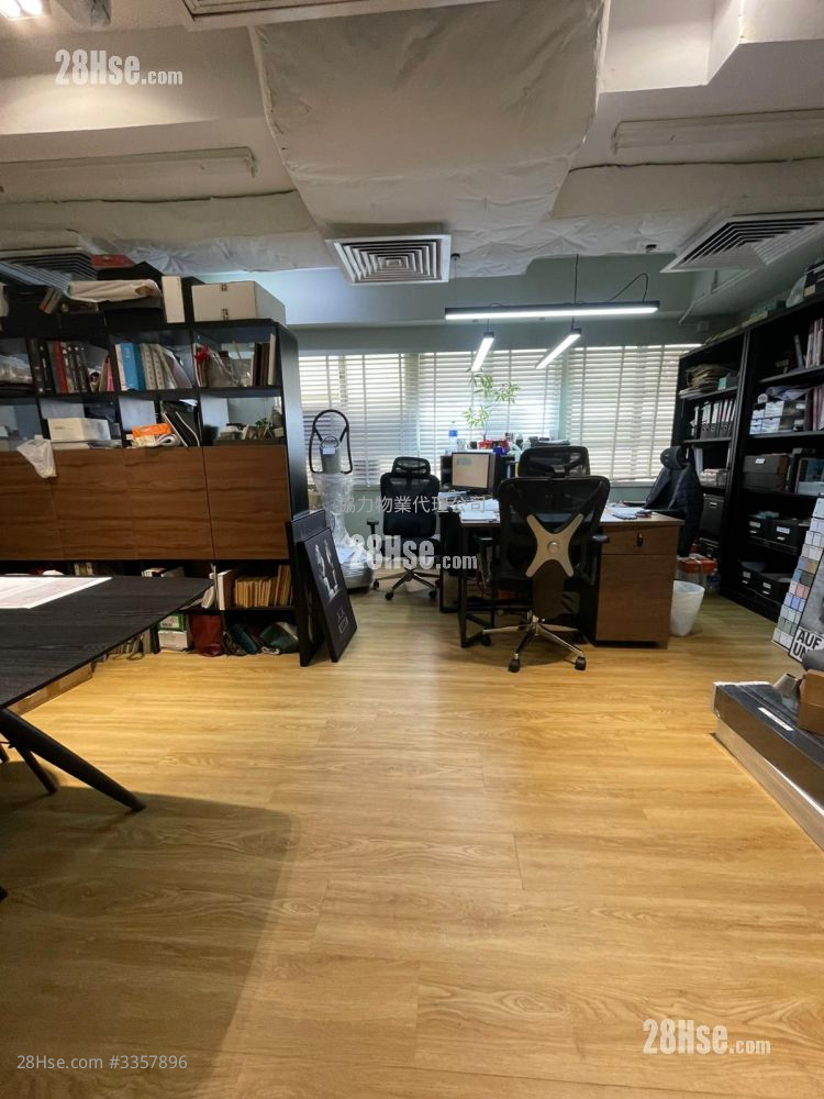 新兴钢具商业大厦 租盘 1 厕所