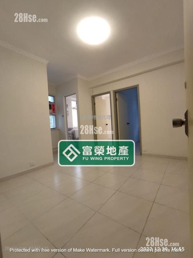 Hung Fai Building Sell 2 Bedrooms , 1 Bathroom 335 ft² ( 31.1 m² )