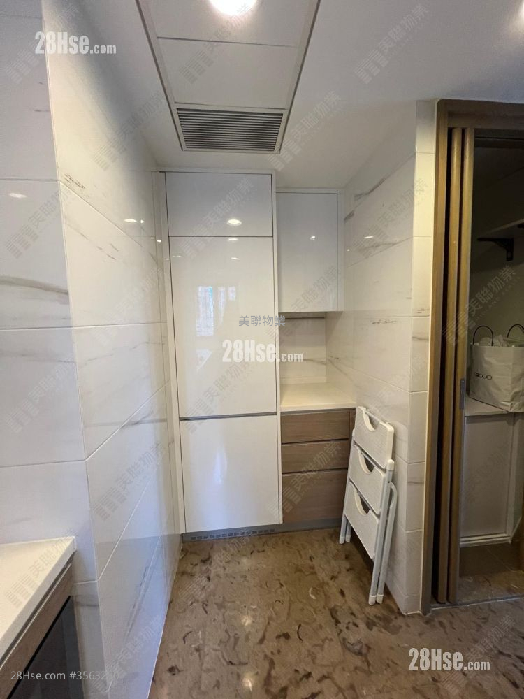 Seanorama Rental 3 Bedrooms , 2 Bathrooms 769 ft² ( 71.4 m² )