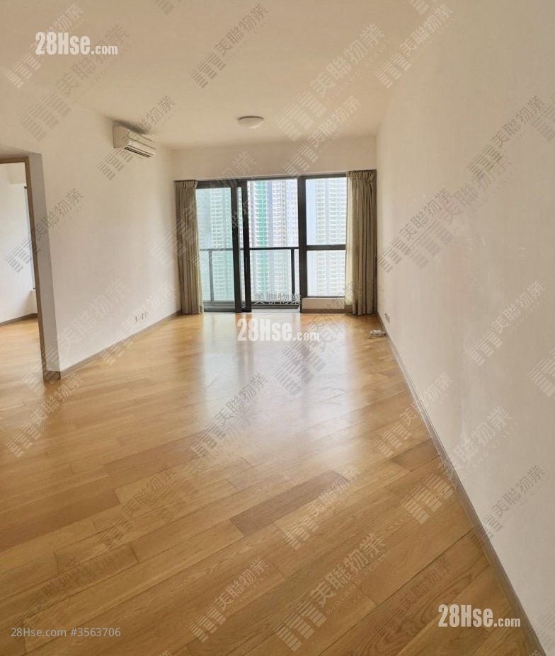 The Visionary Rental 962 ft² ( 89.4 m² )