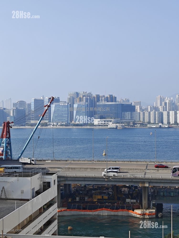 Seaview Building Rental 278 ft² ( 25.8 m² )