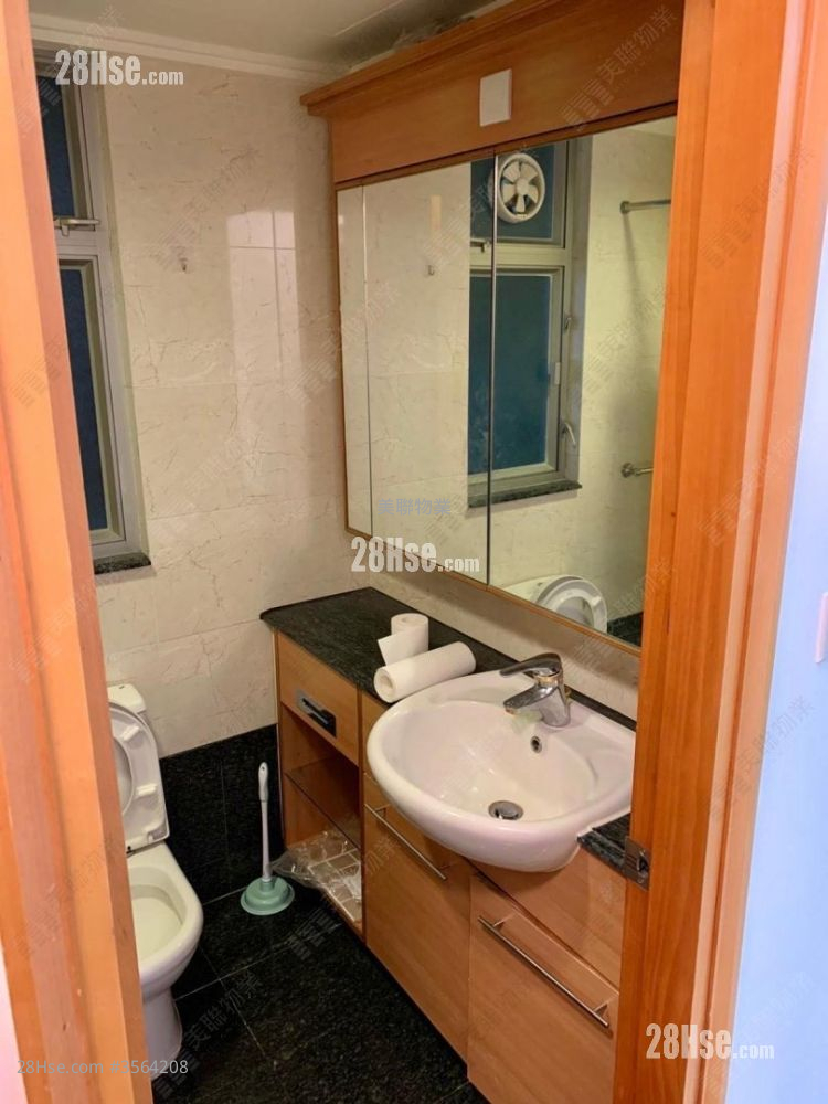 Sham Wan Towers Sell 3 Bedrooms , 2 Bathrooms 581 ft² ( 54.0 m² )