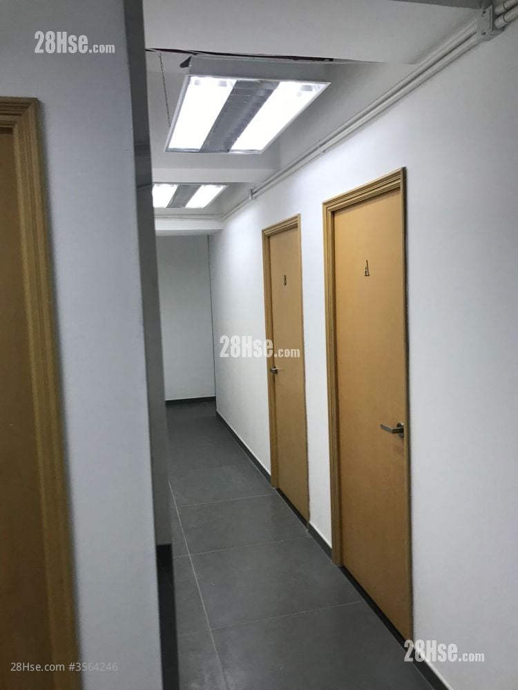 丰盛工业中心 租盘 2 房 , 1 厕所