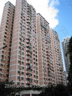 宝峰园 售盘 3 房 , 2 浴室 823 平方尺 ( 76.5 平方米 )