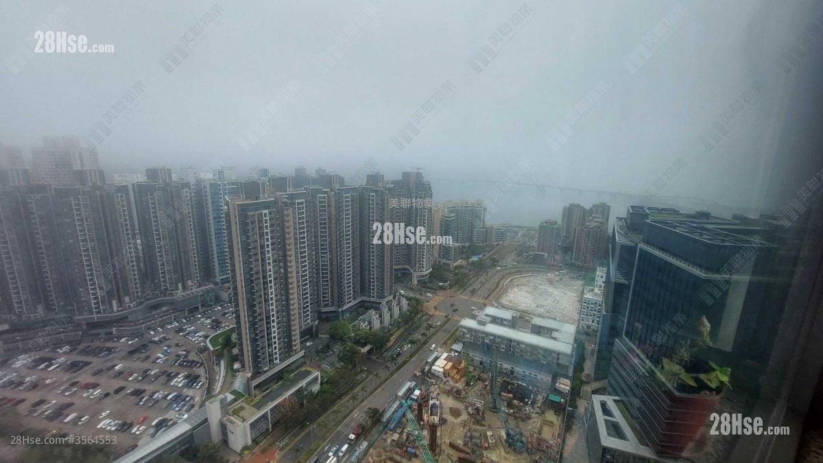 Park Central Sell 3 Bedrooms 674 ft² ( 62.6 m² )