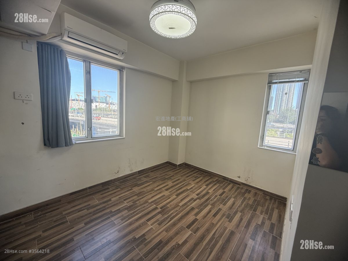 Prosperity House Rental 120 ft² ( 11.1 m² )