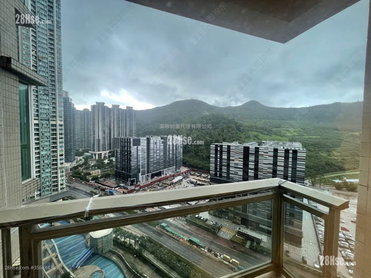 Le Prestige Sell 4 Bedrooms 973 ft² ( 90.4 m² )