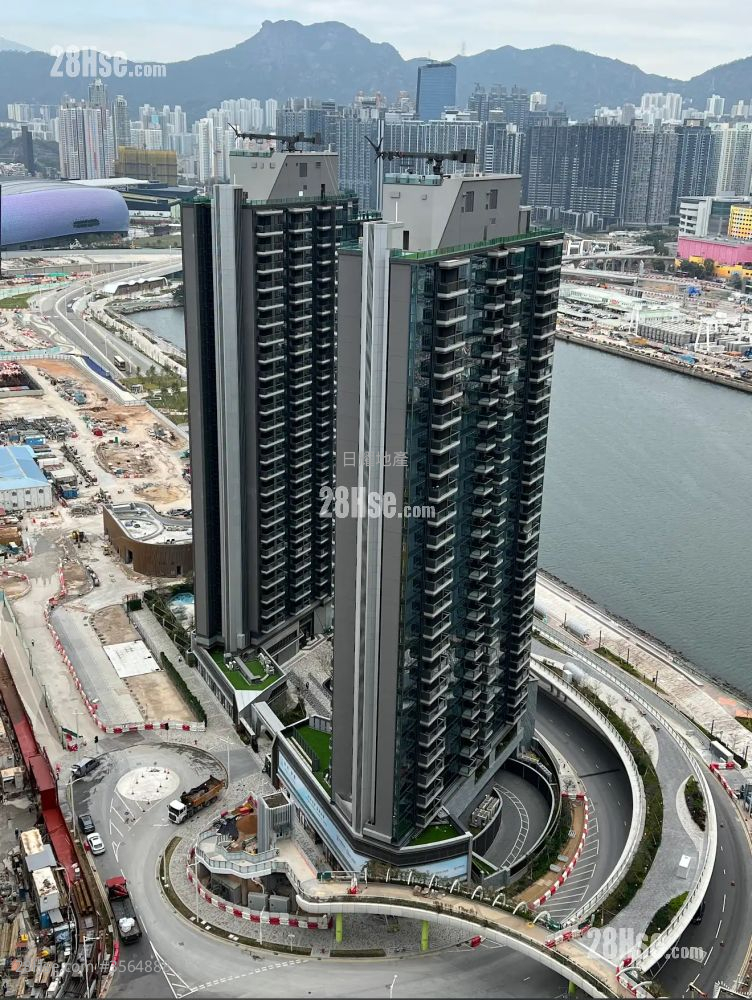 Twin Victoria Sell 2 Bedrooms , 1 Bathroom 437 ft² ( 40.6 m² )