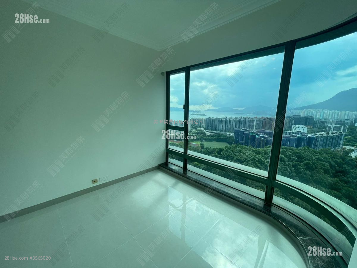 Deerhill Bay Sell 3 Bedrooms , 2 Bathrooms 1,105 ft² ( 102.7 m² )