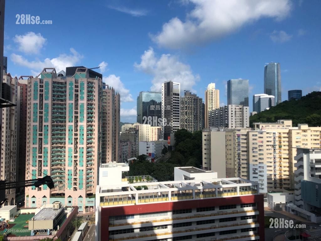 Harbour Court Sell 2 Bedrooms , 1 Bathroom 488 ft² ( 45.3 m² )