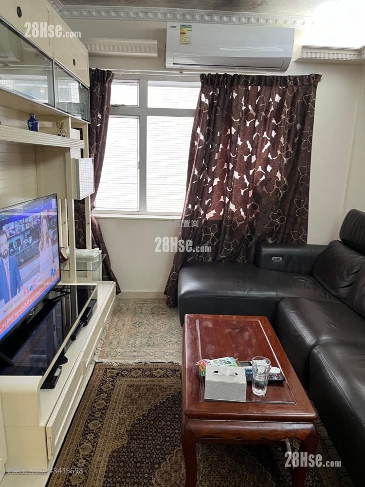 Far East Mansion Sell 2 Bedrooms , 1 Bathroom 703 ft² ( 65.3 m² )
