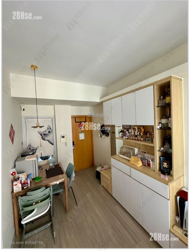 Sevilla Crest Sell 2 Bedrooms 431 ft² ( 40.0 m² )