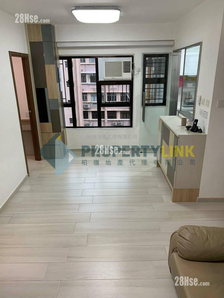 Hongway Garden Sell 2 Bedrooms , 1 Bathroom 402 ft² ( 37.3 m² )