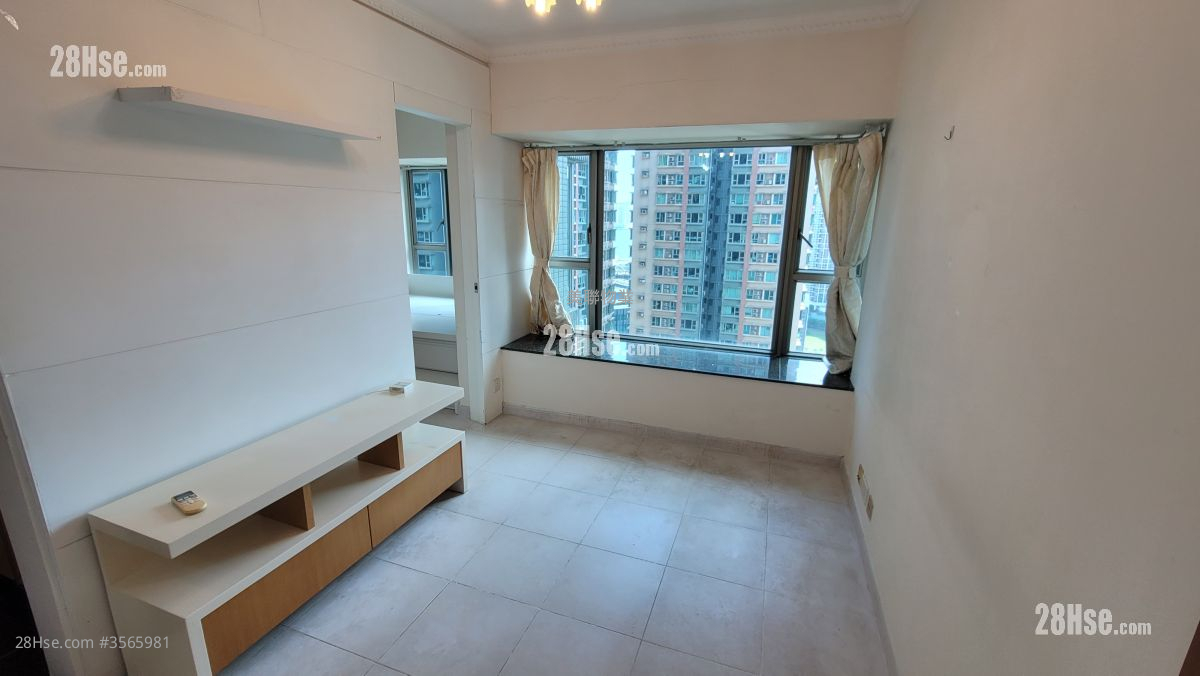 Park Central Rental 2 Bedrooms , 1 Bathroom 384 ft² ( 35.7 m² )