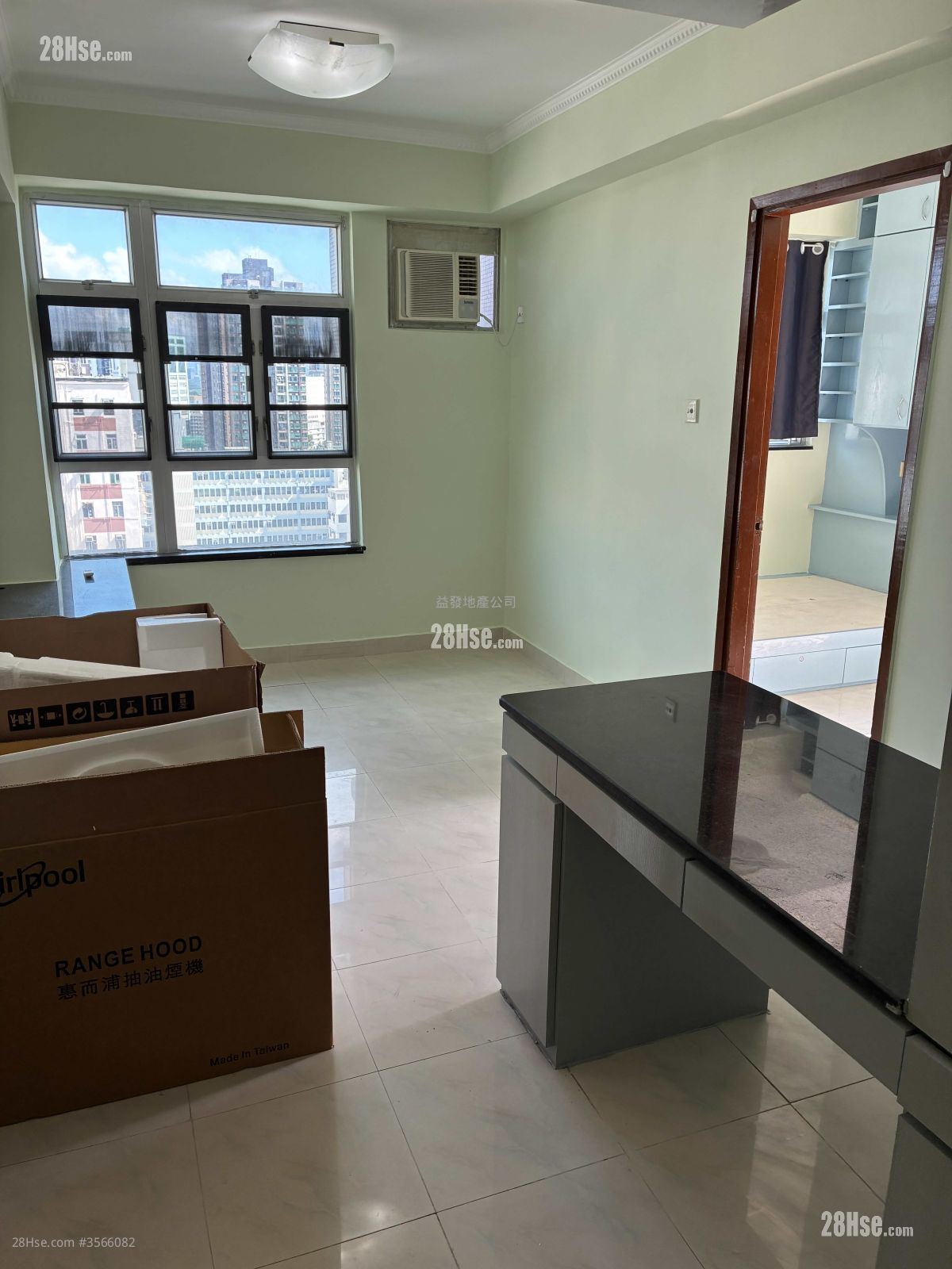 Hong Lok Square Rental 1 Bedroom , 1 Bathroom 337 ft² ( 31.3 m² )