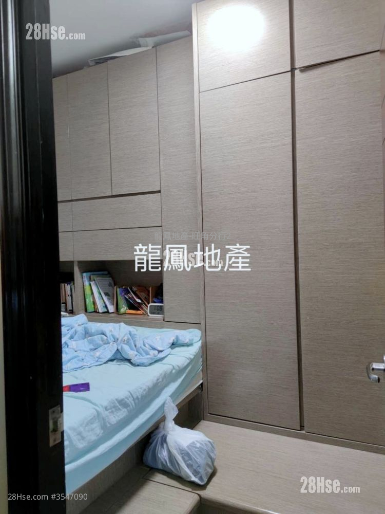 Shun King Building Rental 2 Bedrooms , 1 Bathroom 345 ft² ( 32.1 m² )