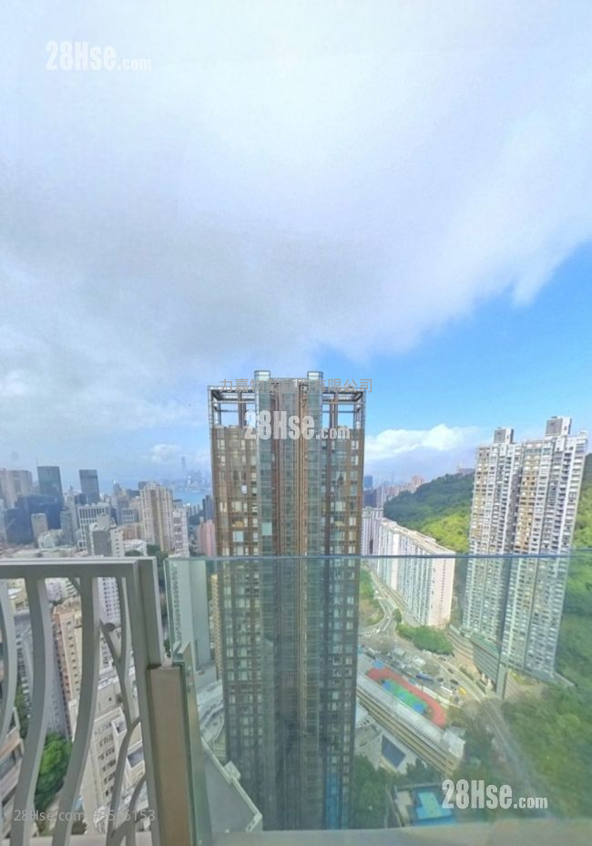 The Legend Sell 3 Bedrooms , 2 Bathrooms 871 ft² ( 80.9 m² )